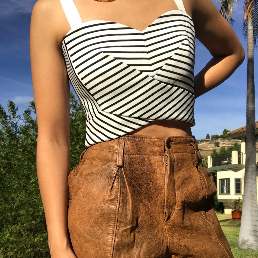 Rebecca Minkoff wht&blk stripped crop top m